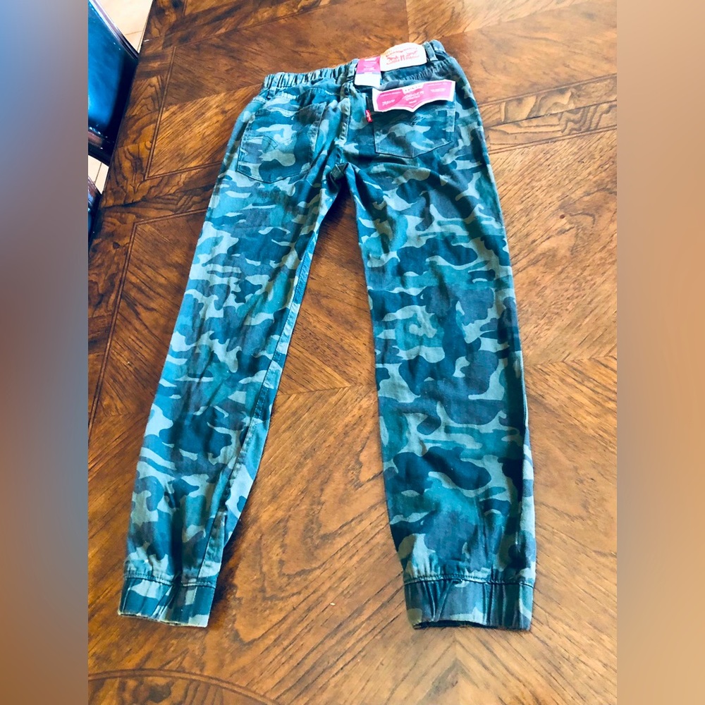 Boys green camouflage pull on slim fit jogger pants